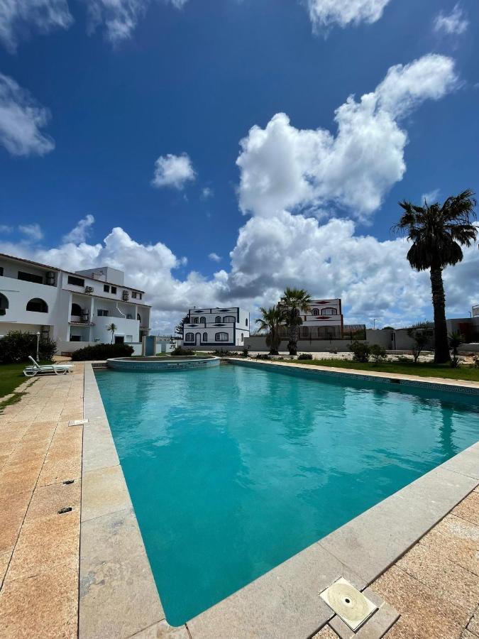 Oasis De Verao- 2 Bedrooms Flat With Swimming Pool Sagres Bagian luar foto